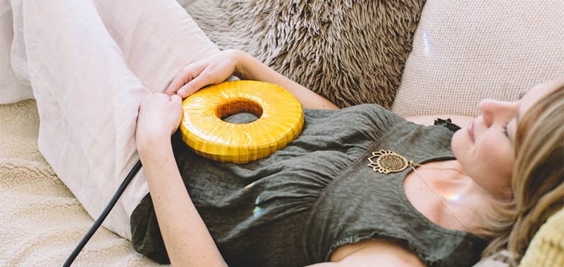 email-banner-woman-resting-coil